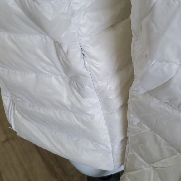 🆕️ Passport Puffer Jacket - Picture 4 of 16